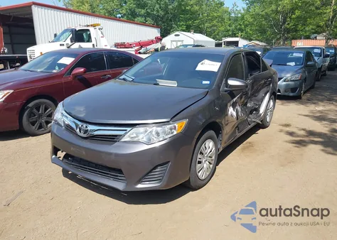 2014 Toyota Camry Le z USA, uszkodzony, nr VIN 4T4BF1FK3ER389529
